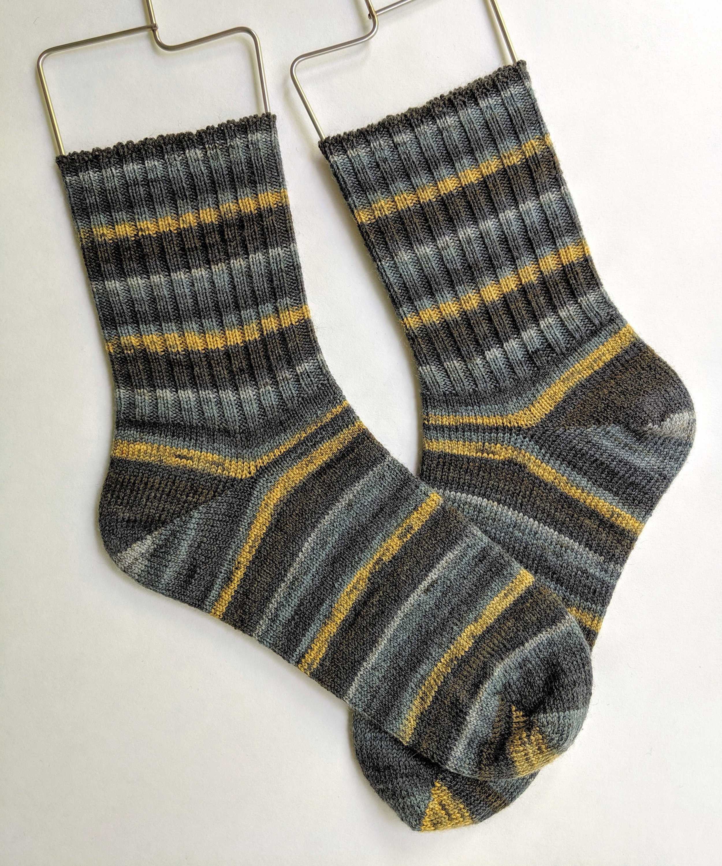 Men's ribbed cuff socks; wool and nylon