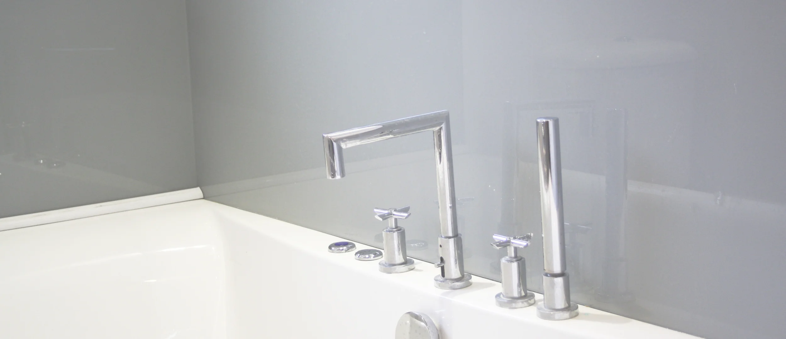 bathroom-0121 copy.jpg