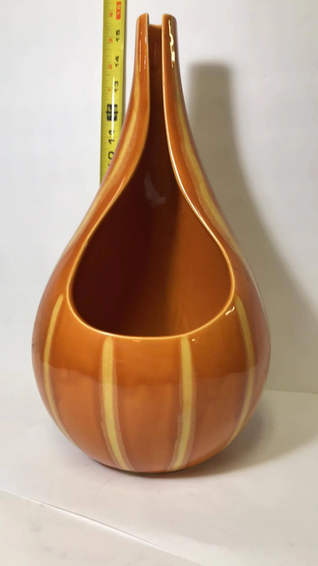 Hull Vase 14-1/2" 