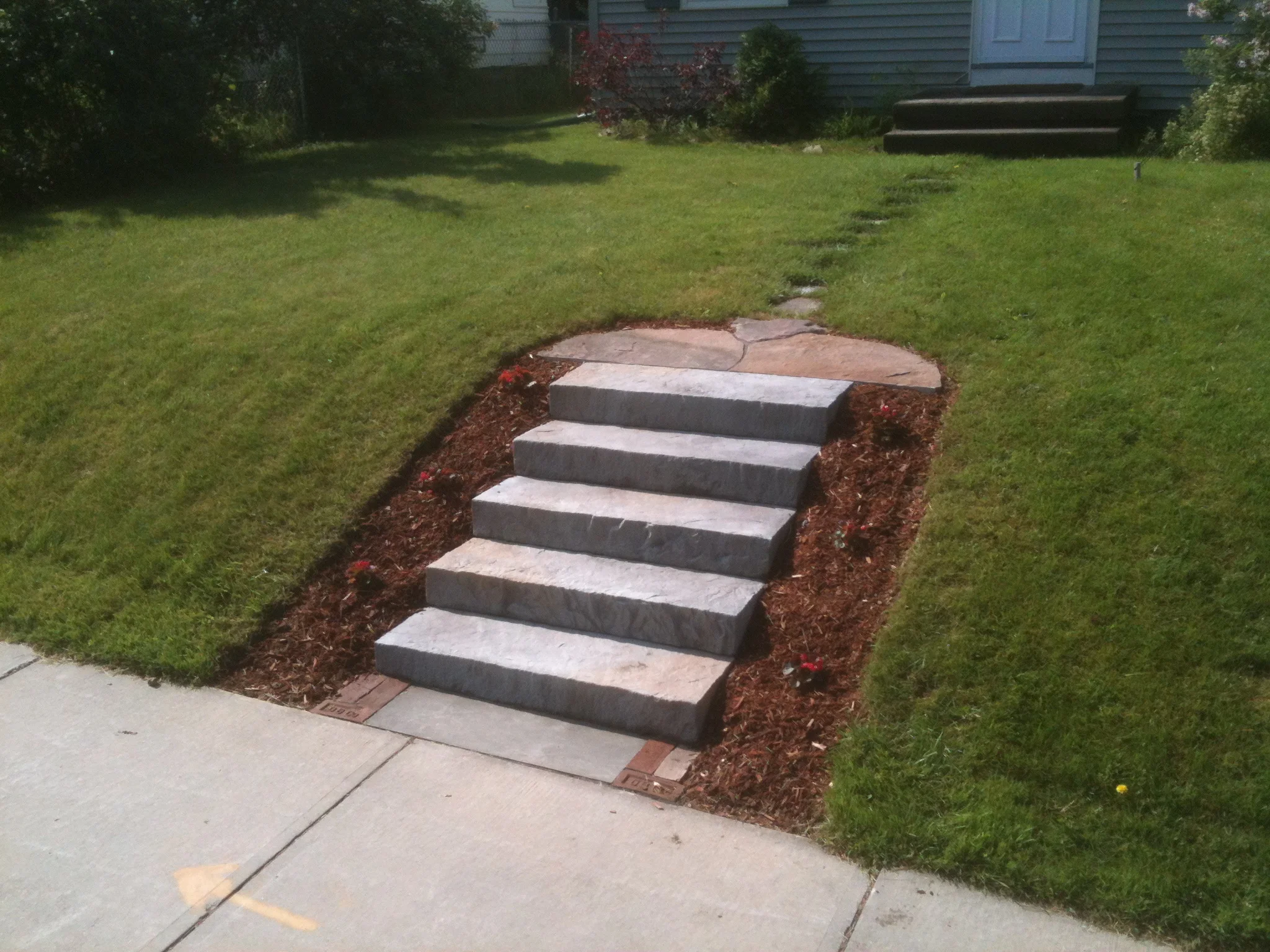 Techo-Bloc 'Rocka' Steps