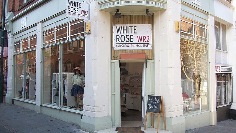 Photo credited to www.whiteroseshop.co.uk