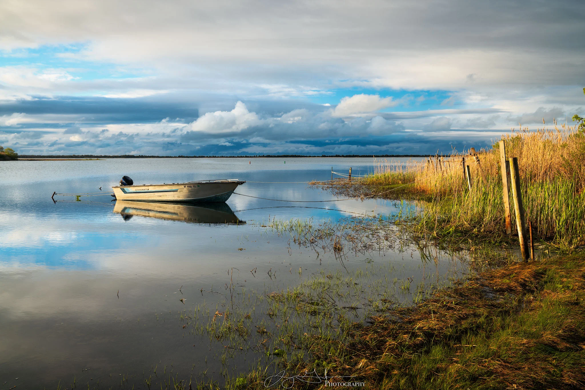 Narrow-River-Boat-2-copy.jpg