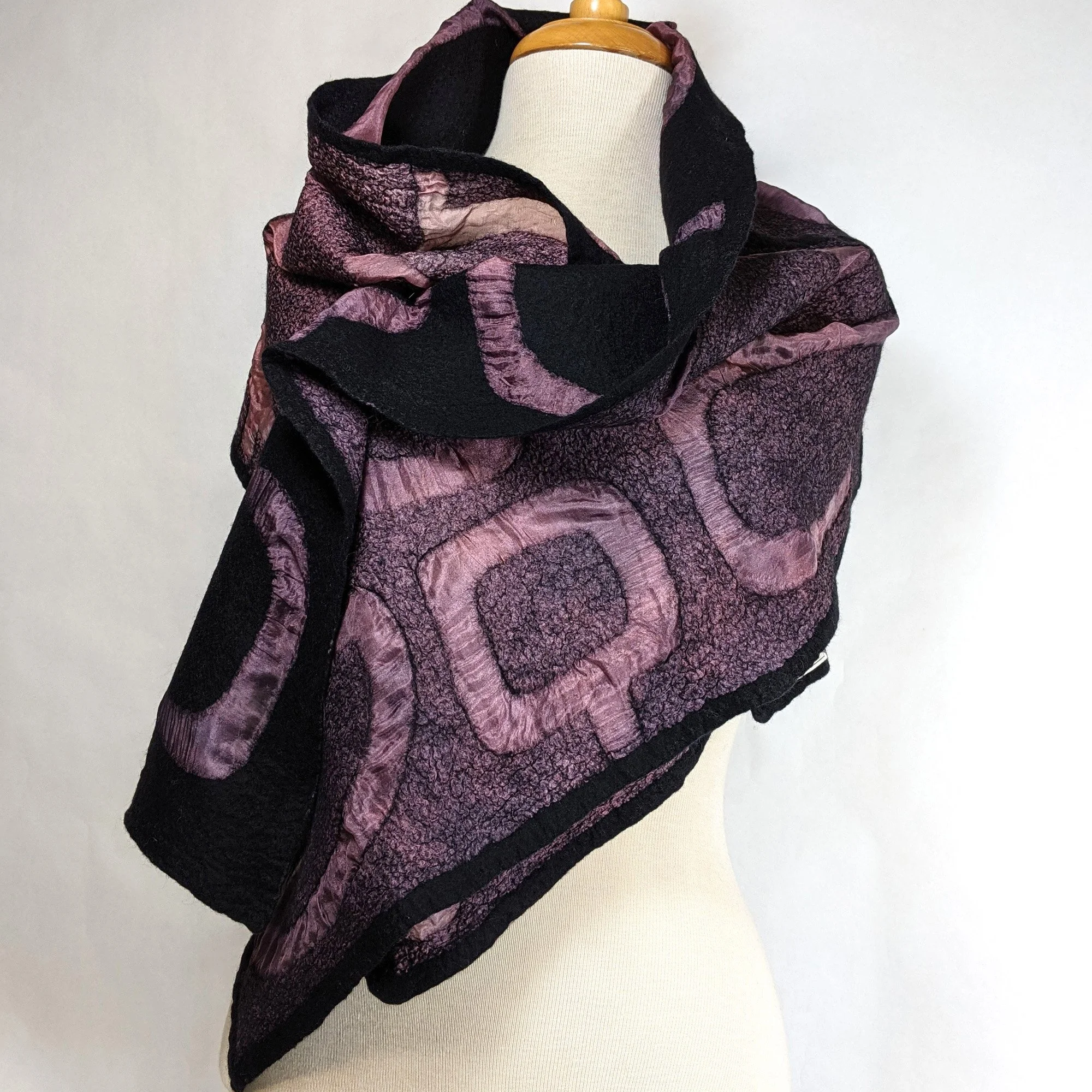 Plum&Blk.jpg