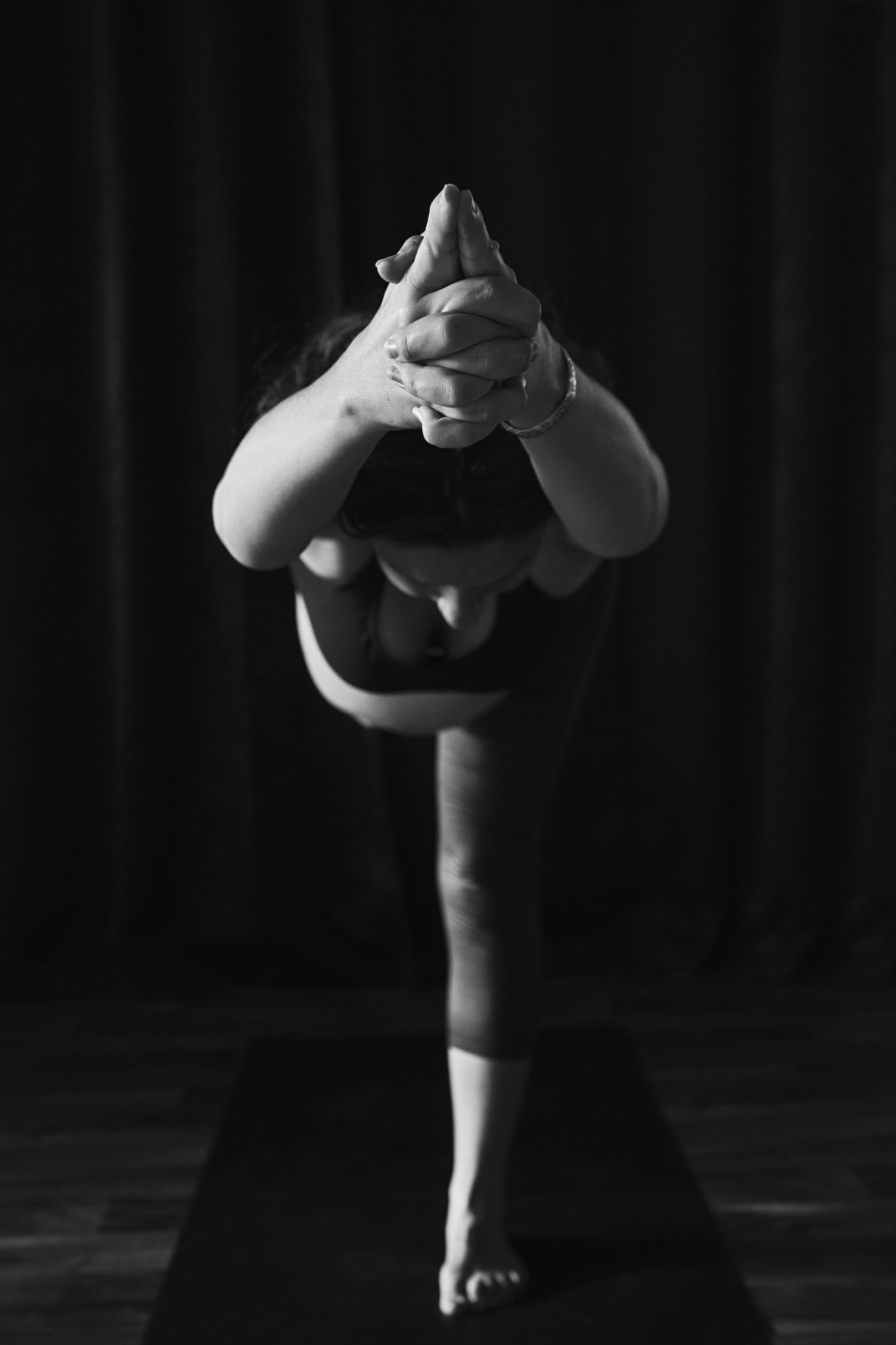 Richmond prenatal yoga meets a photographic study in the art of the female body while pregnant.