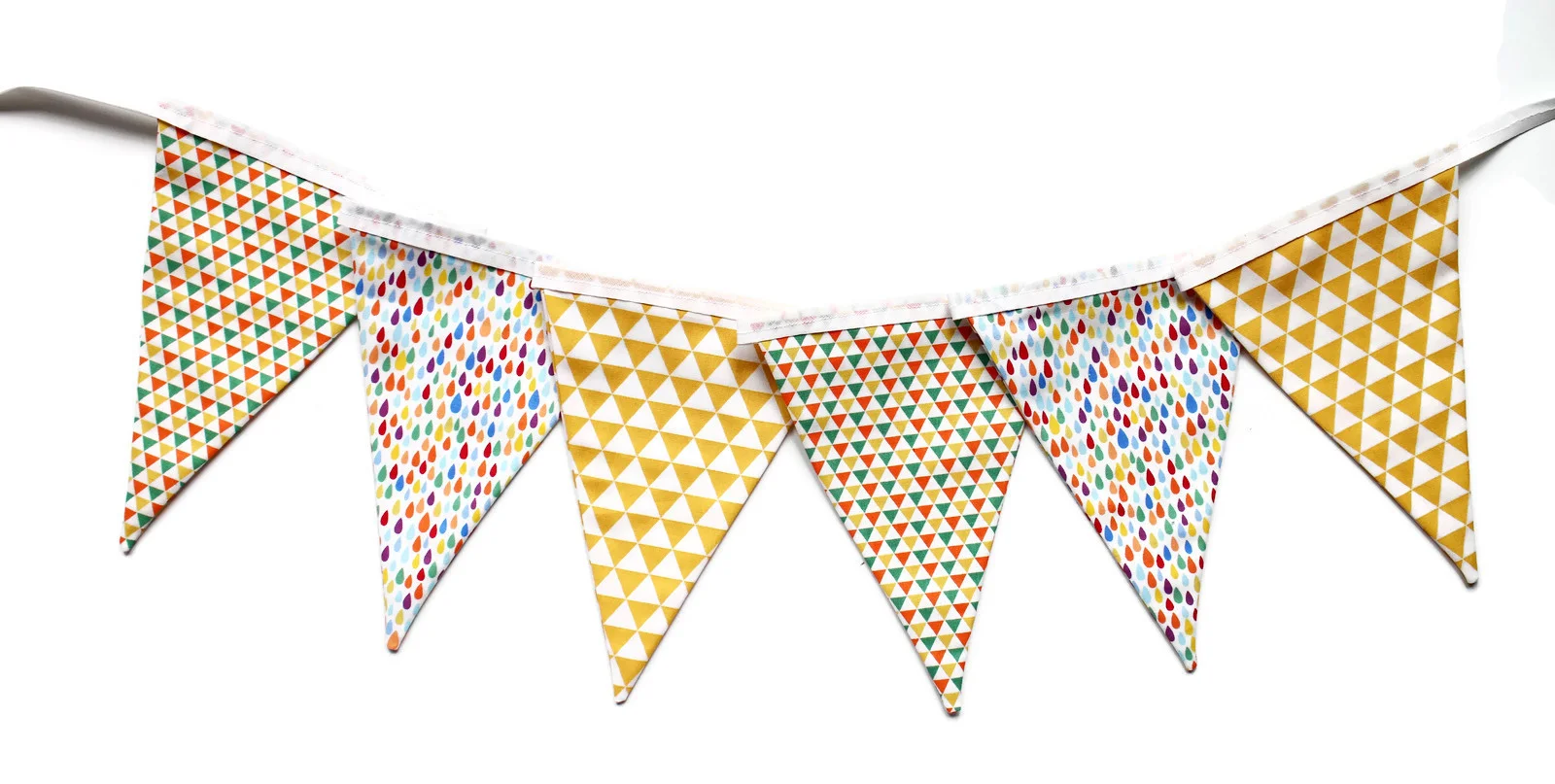 Geometric_triangle_bunting.jpg