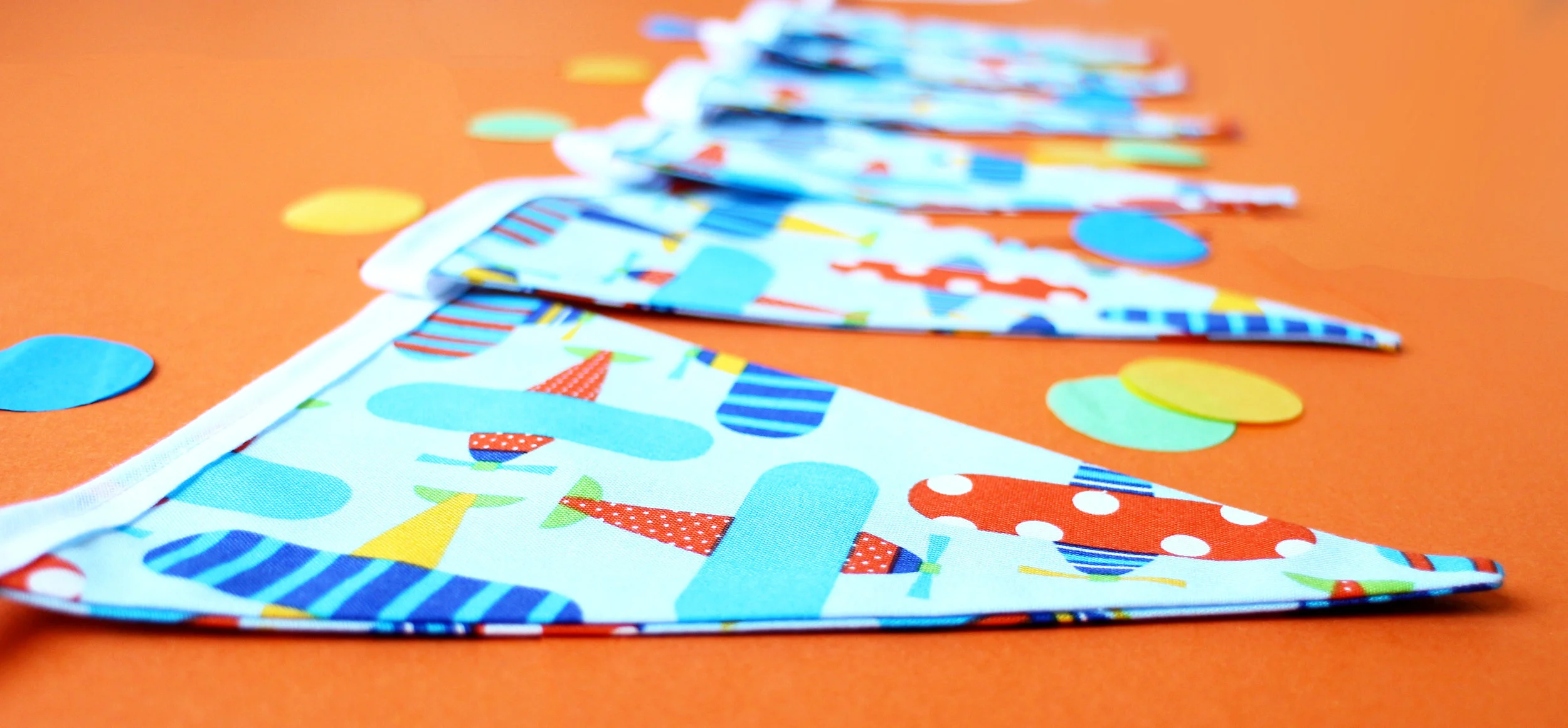 planes_bunting.jpg