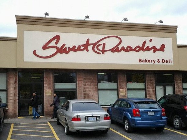 Since 1986 @sweetparadisebakery has brought the finest in quality baking, delicatessen meats and cheeses to #HamOnt &amp; Waterdown! We can&rsquo;t wait to try their tasty creation at this years #LakesideALaCarte event Get tickets &gt;&gt; link in bi