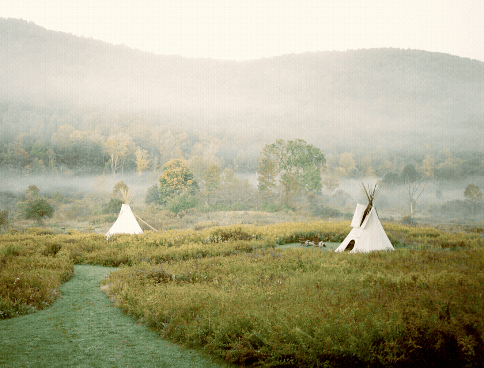 theTide_MysticLodge8.gif
