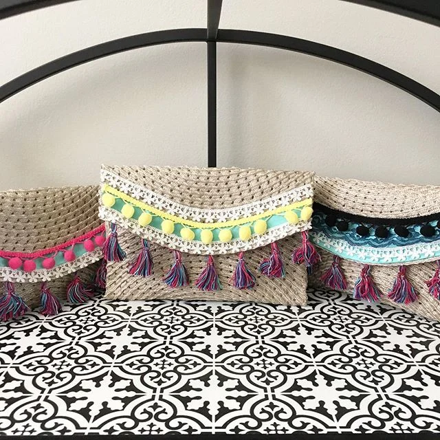 Currently obsessed with these tassels 😍