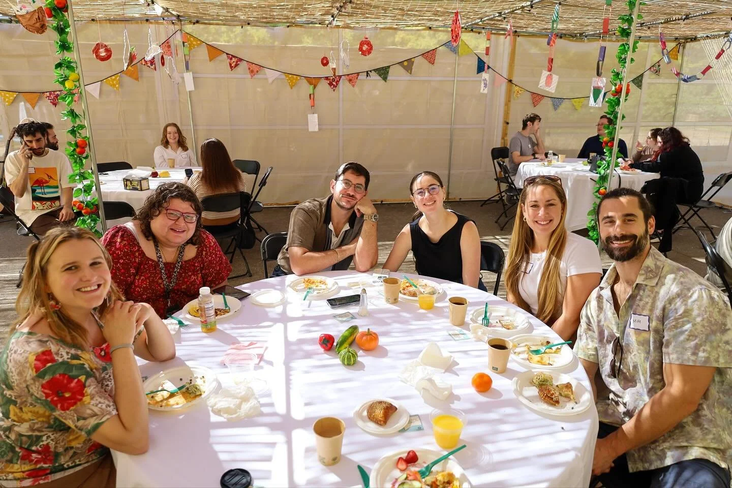 Sukkot Brunch #4 was a BLAST! Thanks for joining us 😀😇 Sukkot reminds us that our most precious possessions in life are friends and family 😀
#sukkot #jewishnashville