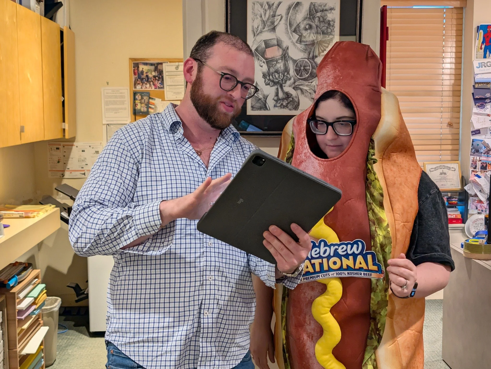 We like our Jewish learning with a little bit of whimsy. Our JLAB teachers brought some Halloween spirit to midweek, with costumes that made an ordinary school night a little more memorable. Between learning, pizza, and time with friends, there was p
