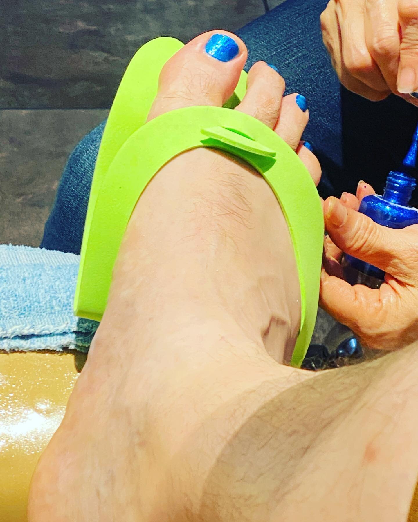Makin&rsquo; &lsquo;em POP!!
Shiny Feets
