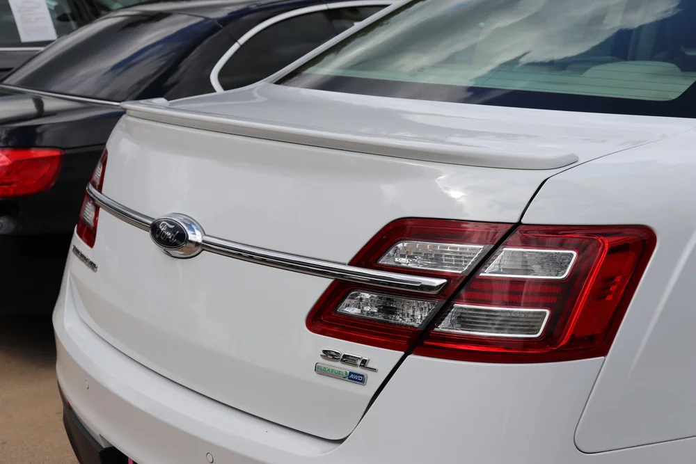 2013 Ford Taurus Flush Mount Spoiler Metroplex Spoilers