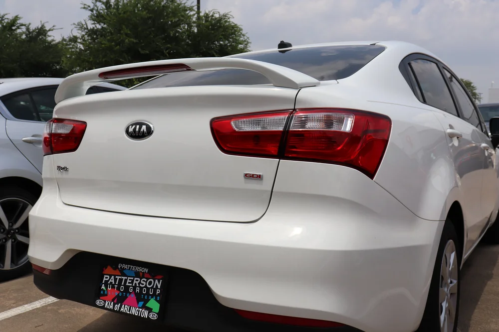 12 Kia Rio 2 Post Spoiler With Light Metroplex Spoilers