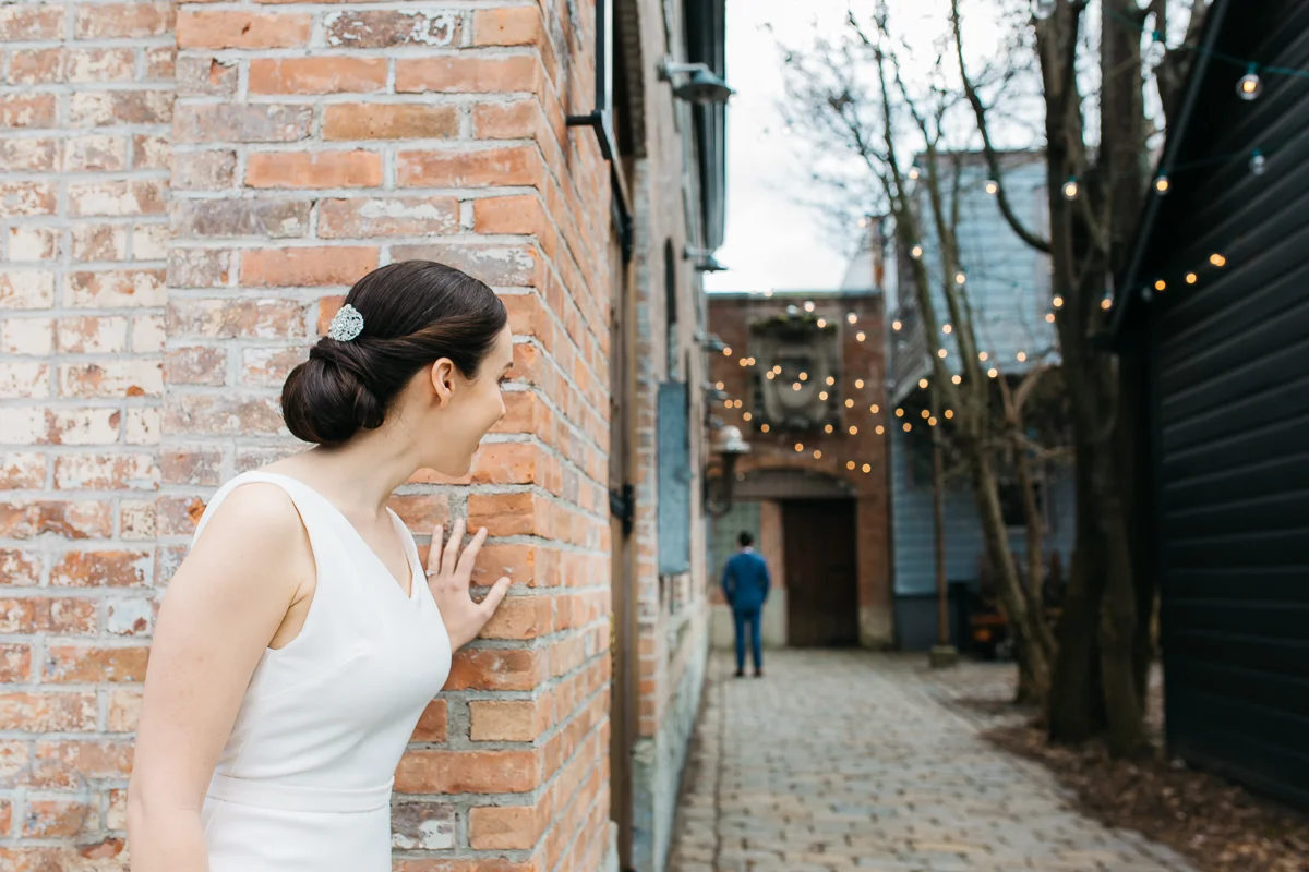 SusanJosh_Helsinki_Hudson_NewYork_Wedding_JennMorse15.jpg