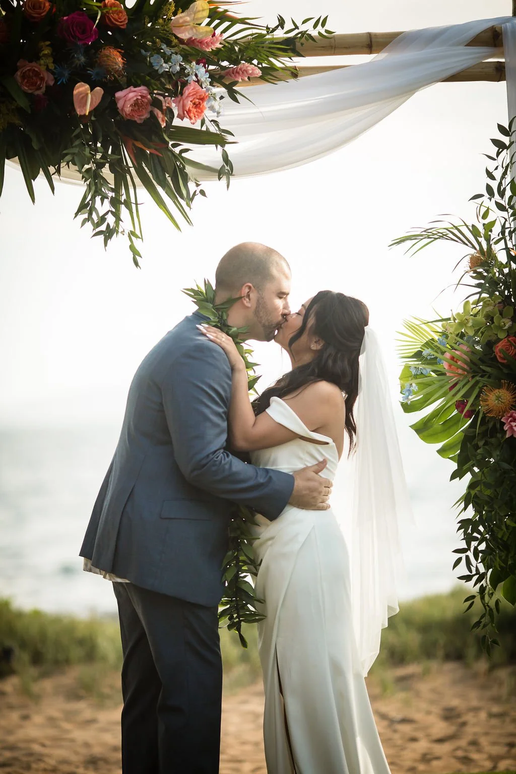 TSMauiWeddingSugarBeachbyJennMorsePhotography-1762.jpg