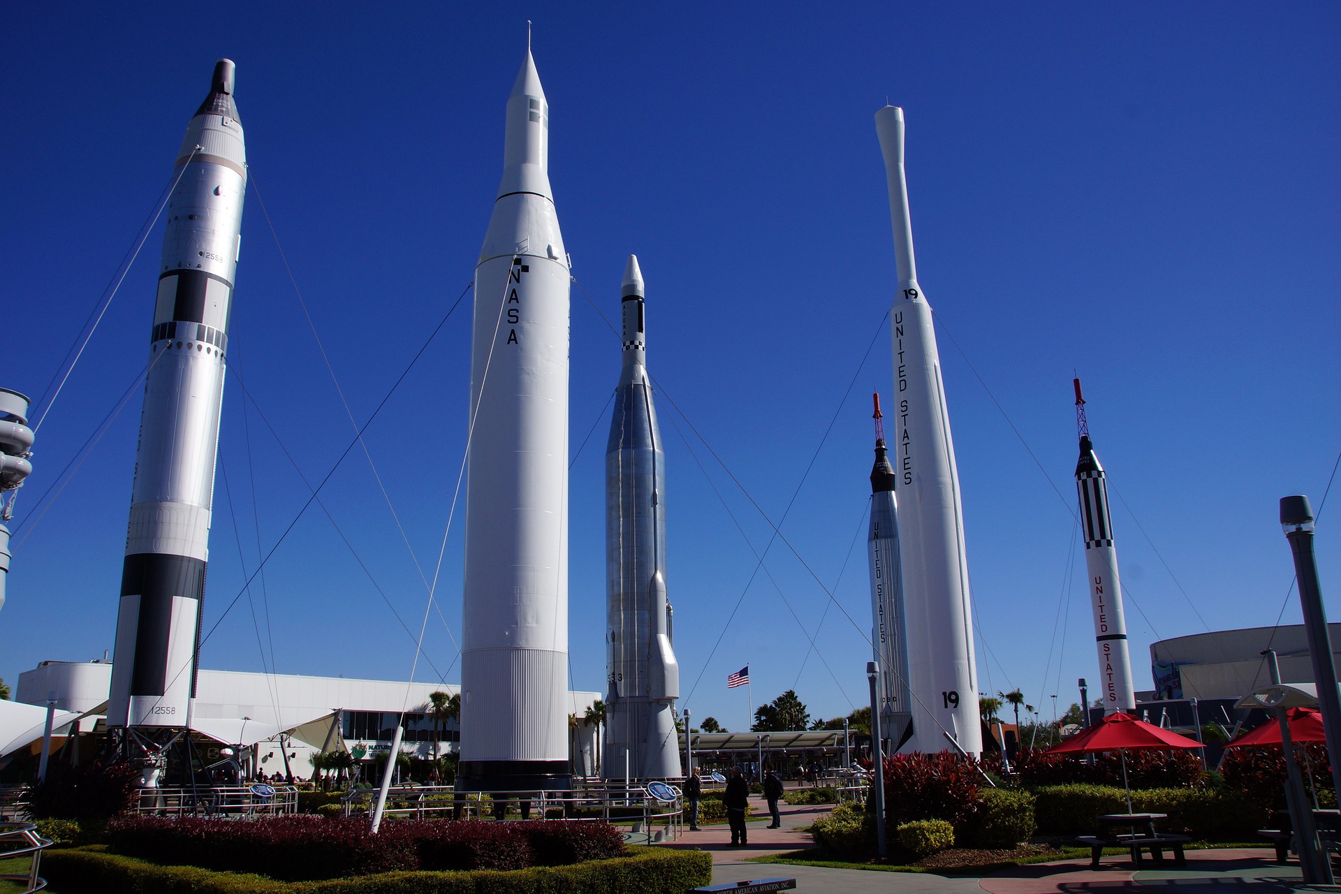 cape-canaveral-992547_1920.jpg