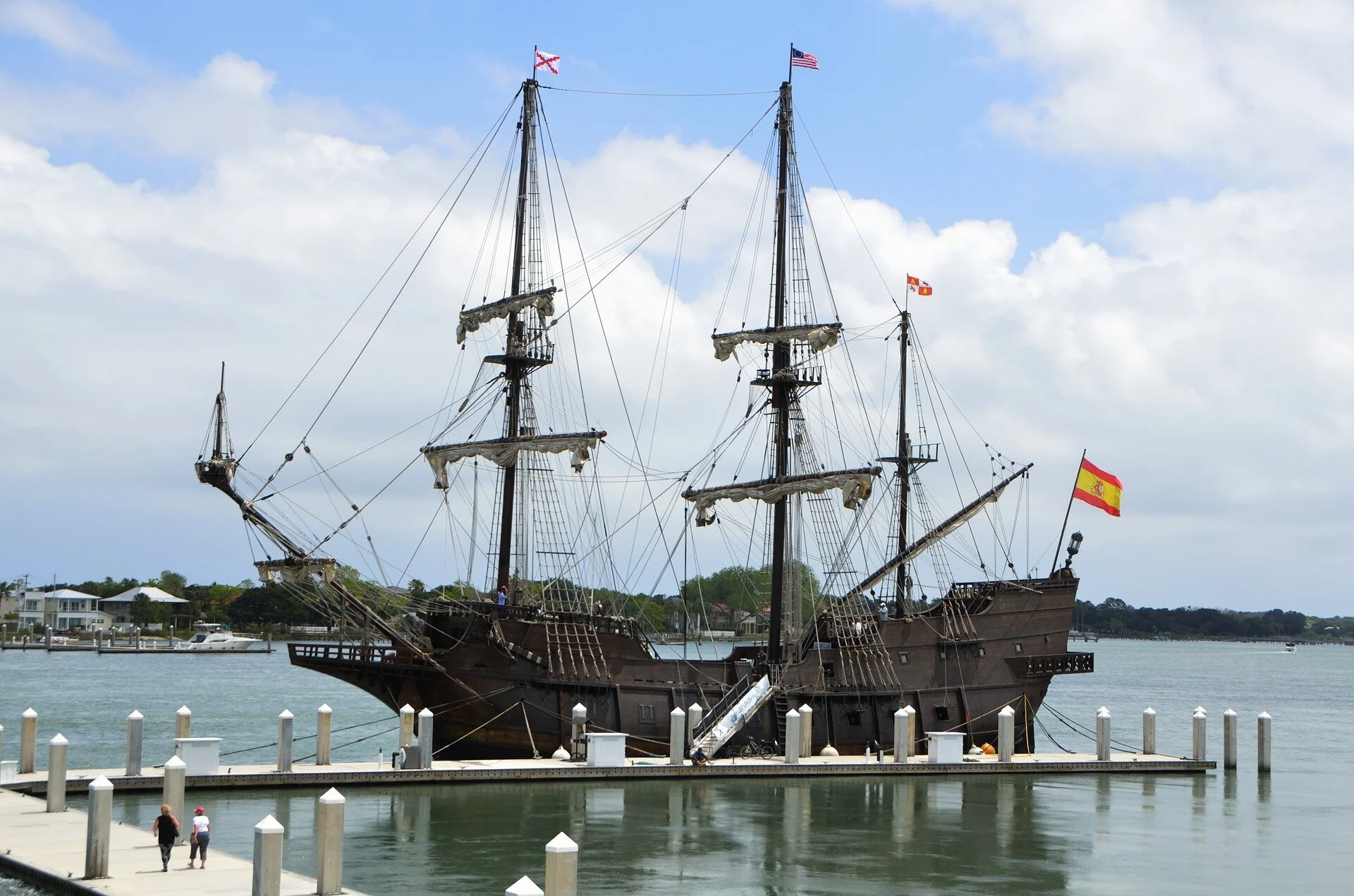 Black Raven Pirate Ship