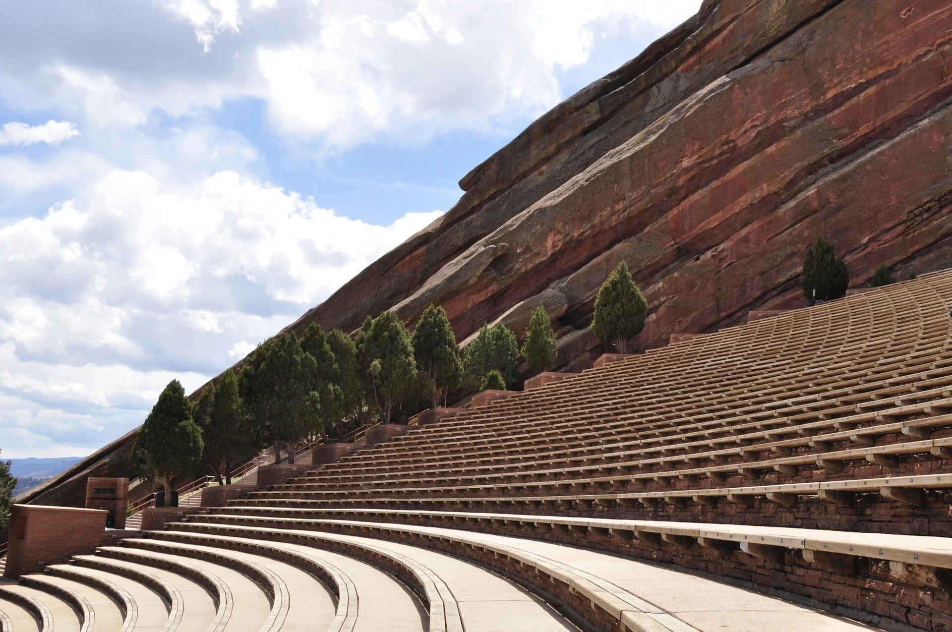 red-rocks-1142718_1920.jpg
