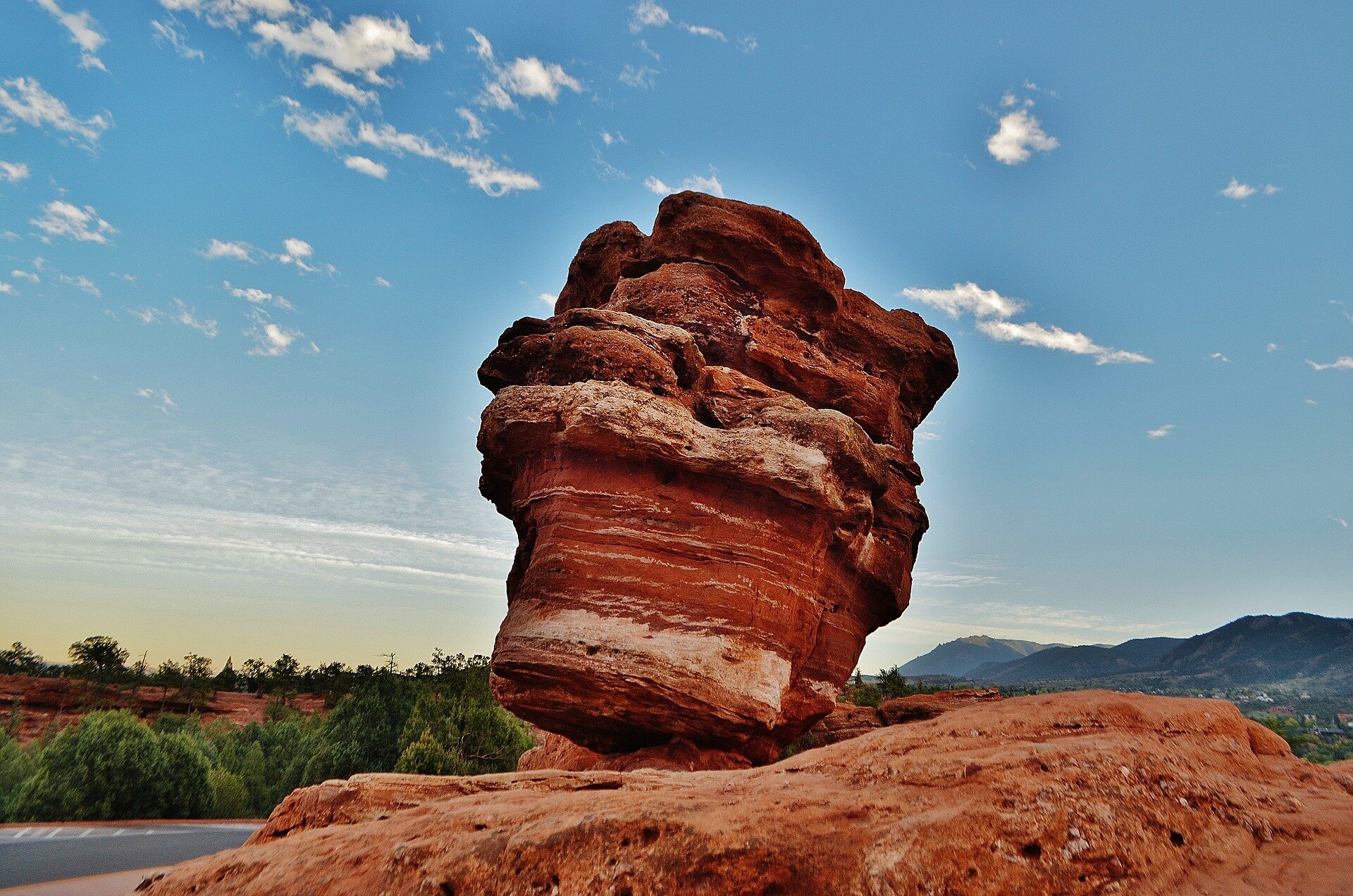 red-rocks-5220593_1920.jpg
