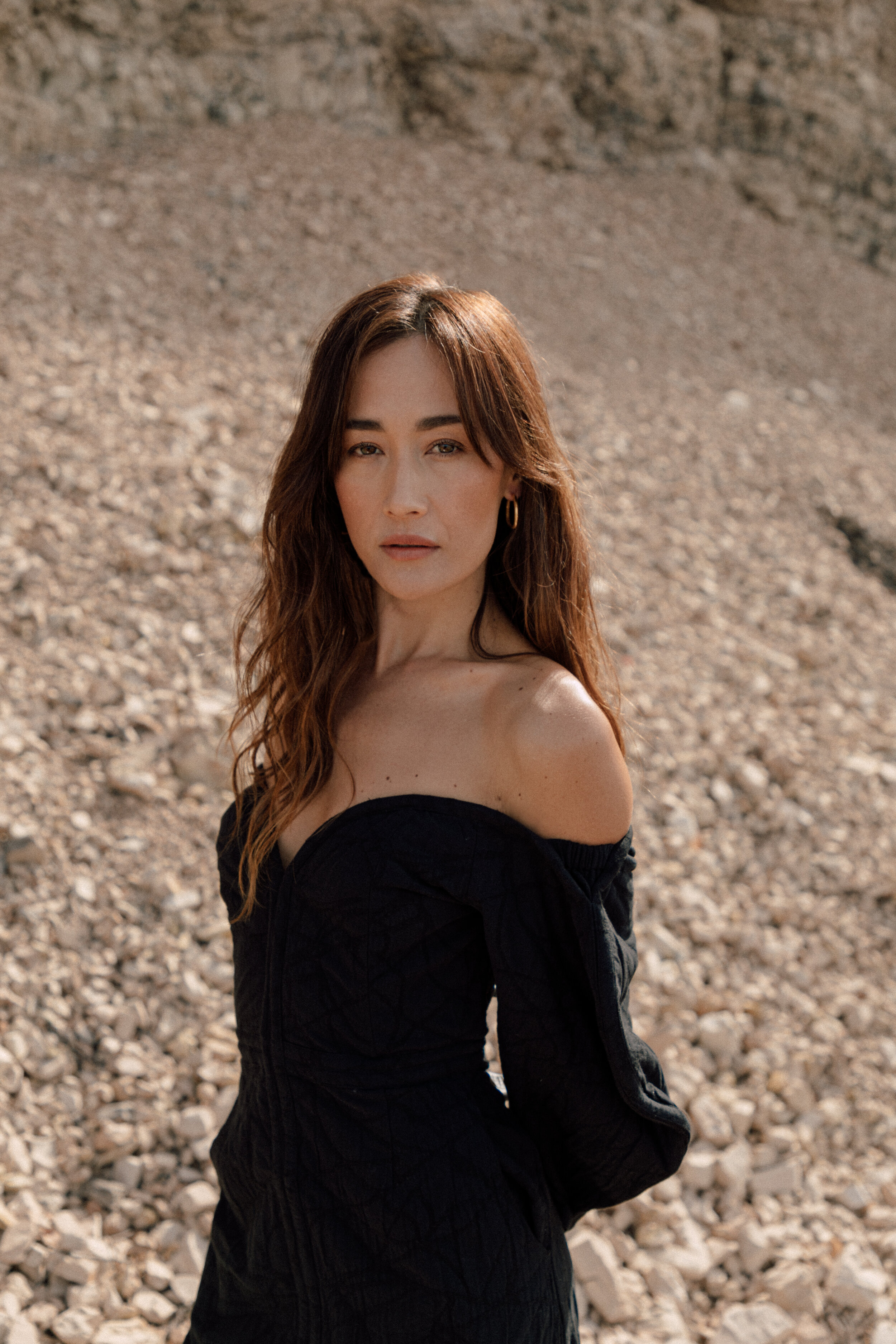 MAGGIE Q / ROSE & IVY JOURNAL