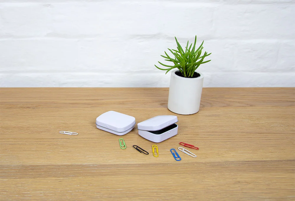 2_tins_with_planter_02.jpg