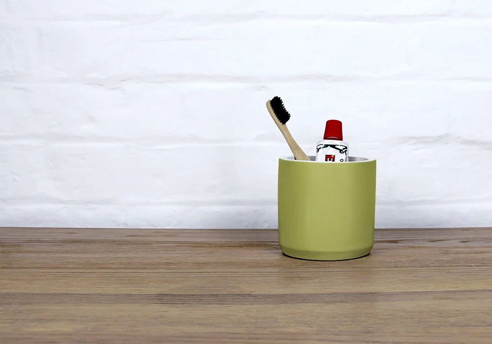 toothmug_04.jpg