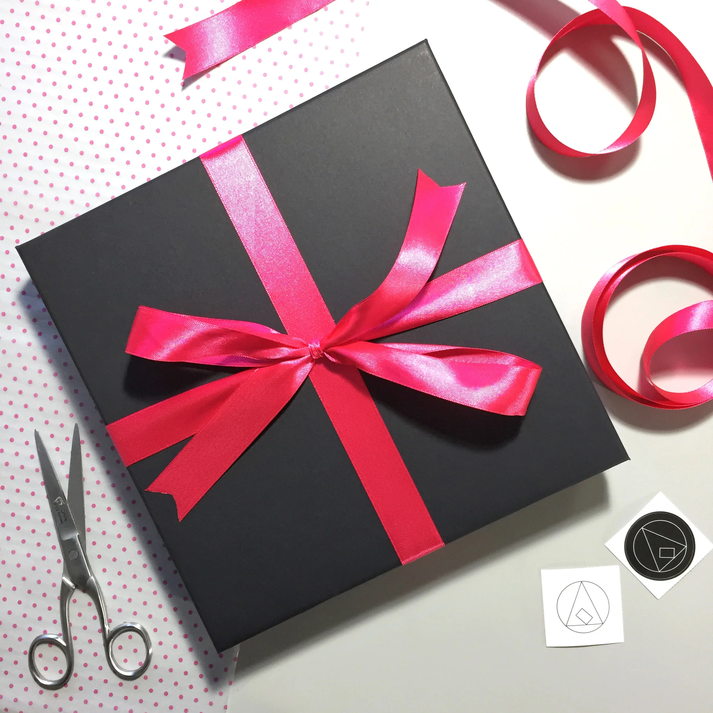 gift_box_ribbon.jpg