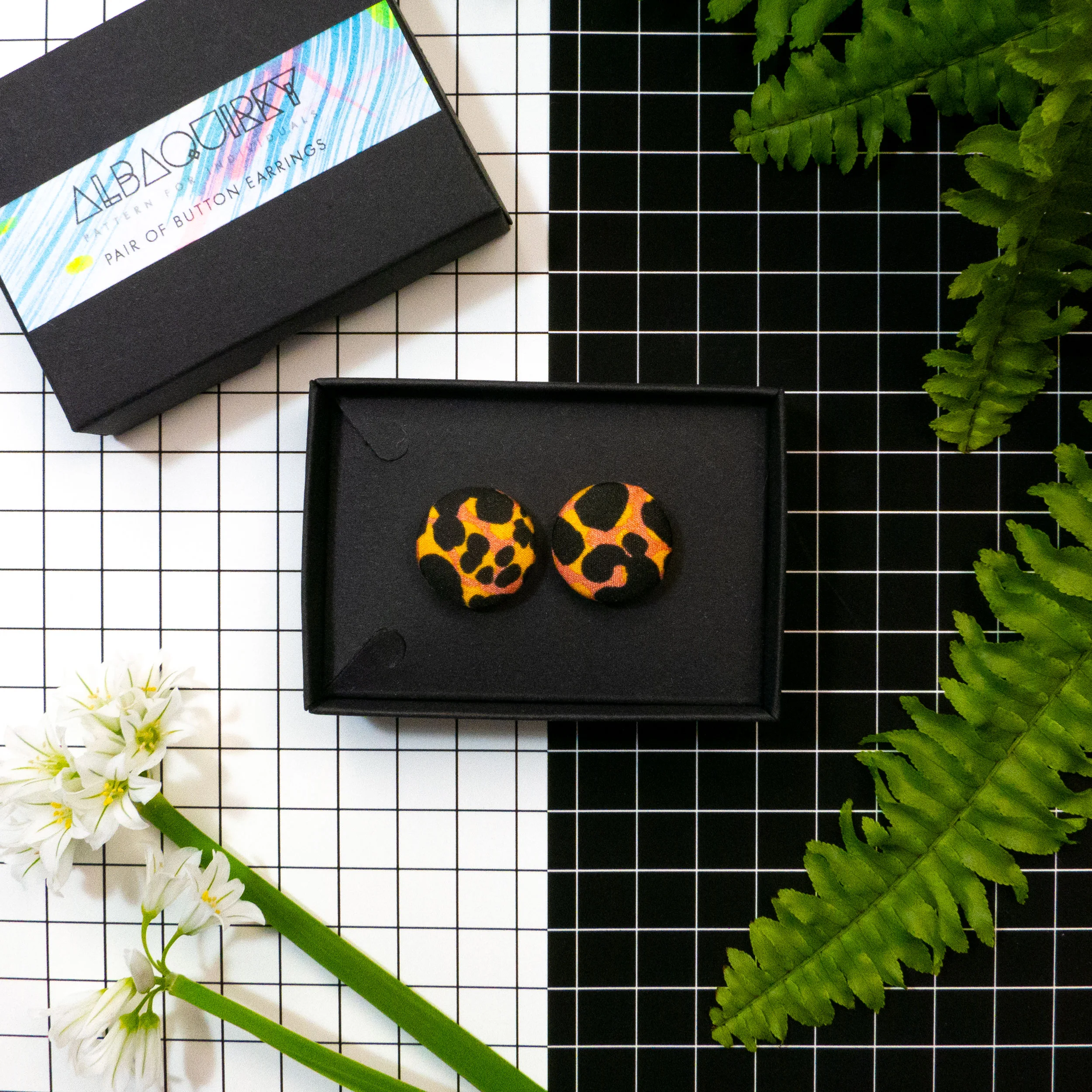 01_Earrings_Leopard_spot_19mm.jpg