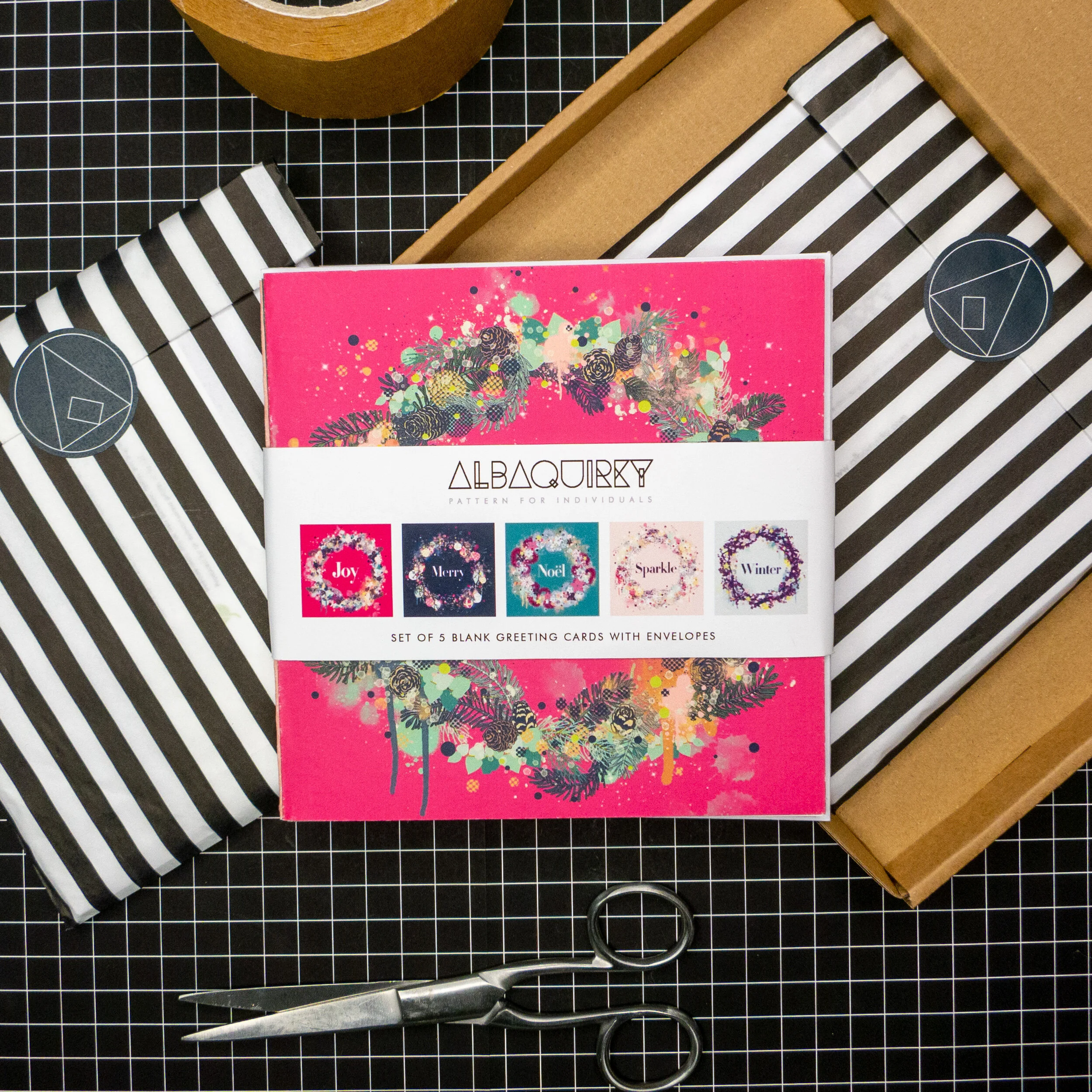04_albaquirky_5_christmas_card_set_tape_scissors.jpg