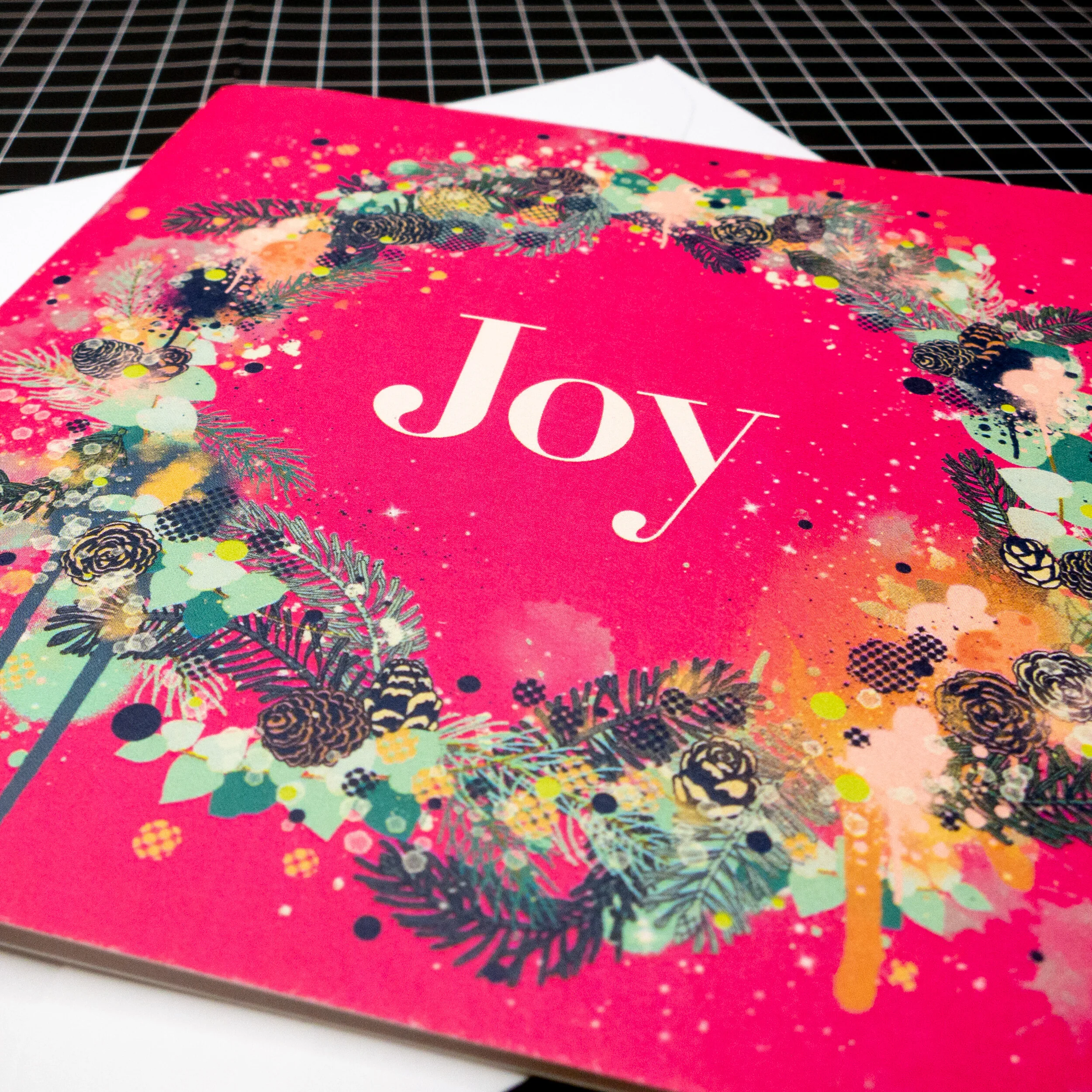 05_albaquirky_christmas_card_joy.jpg