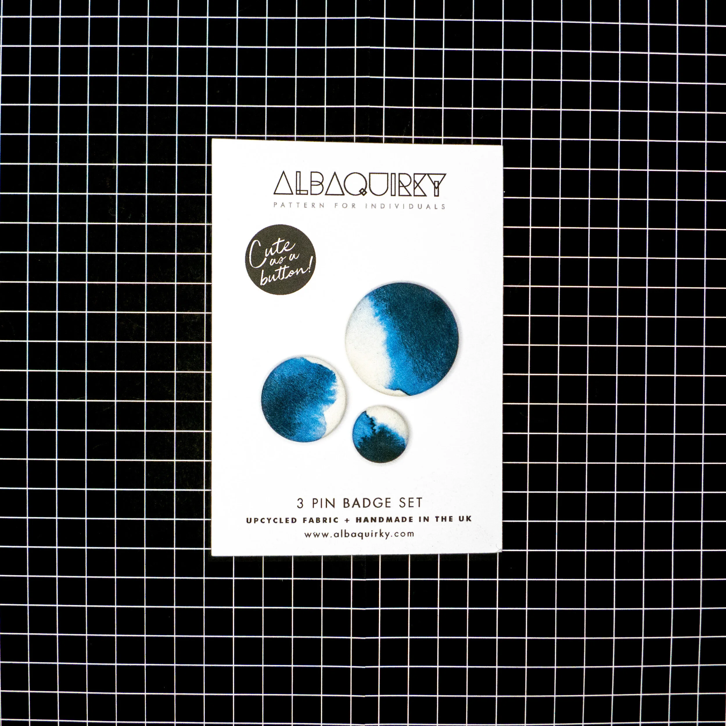 02_albaquirky_pin_badge_blurred_shadows.jpg