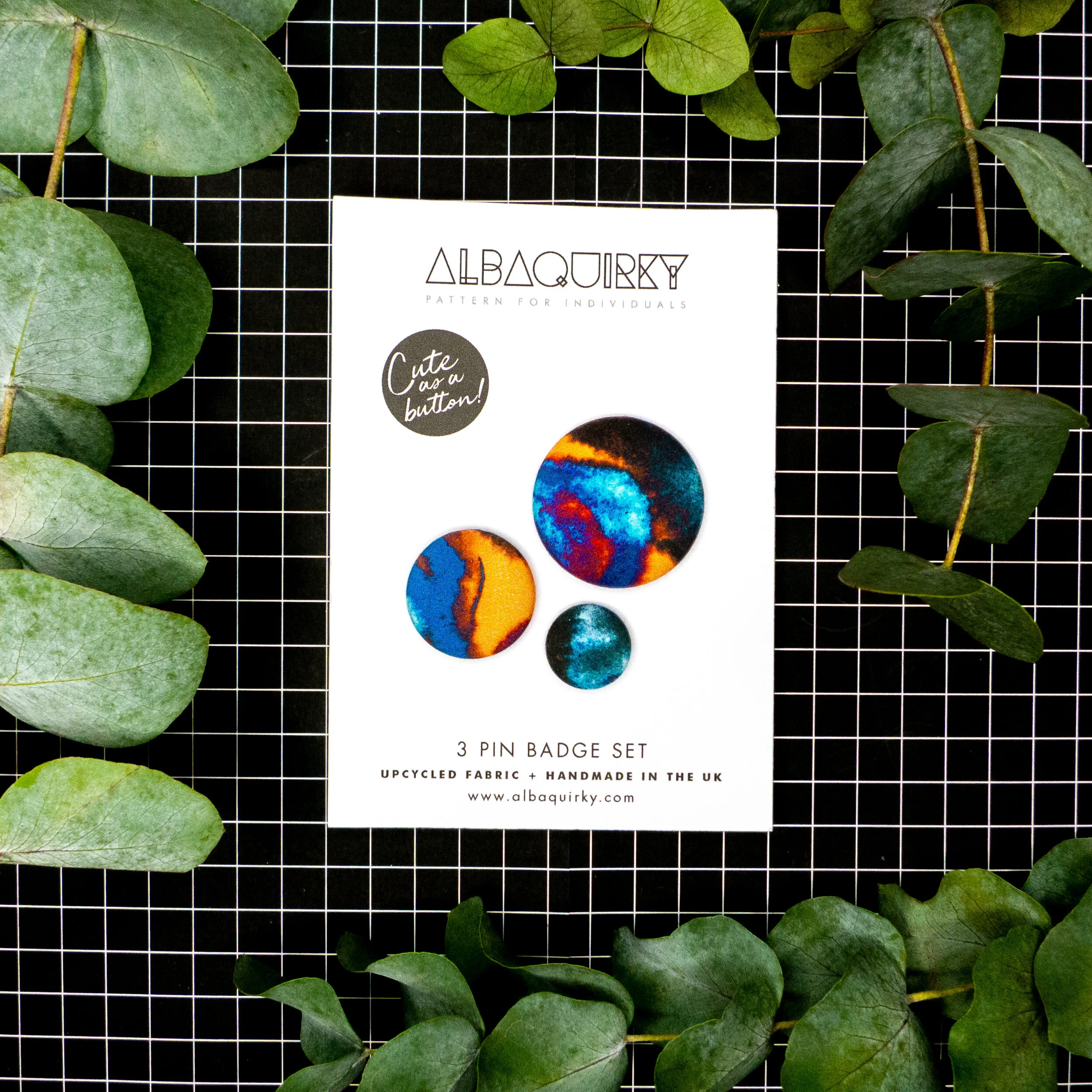 01_albaquirky_pin_badge_afrika_big_spot.jpg