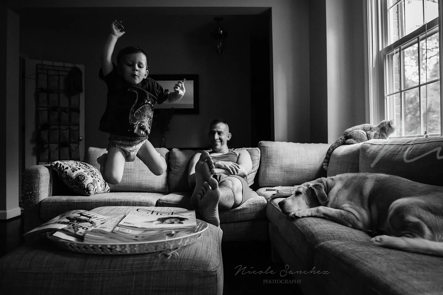 Candid family moment | Alexandria Virginia Lifestyle Photographer