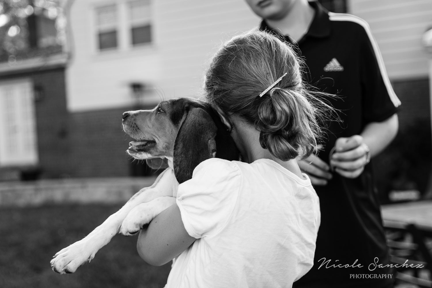 Family_Documentary_Backyard_Dogs_10.jpg