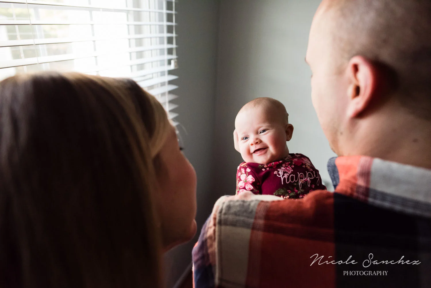 Baby smiling at mom | Northern Virginia Lifestyle Family Photographer