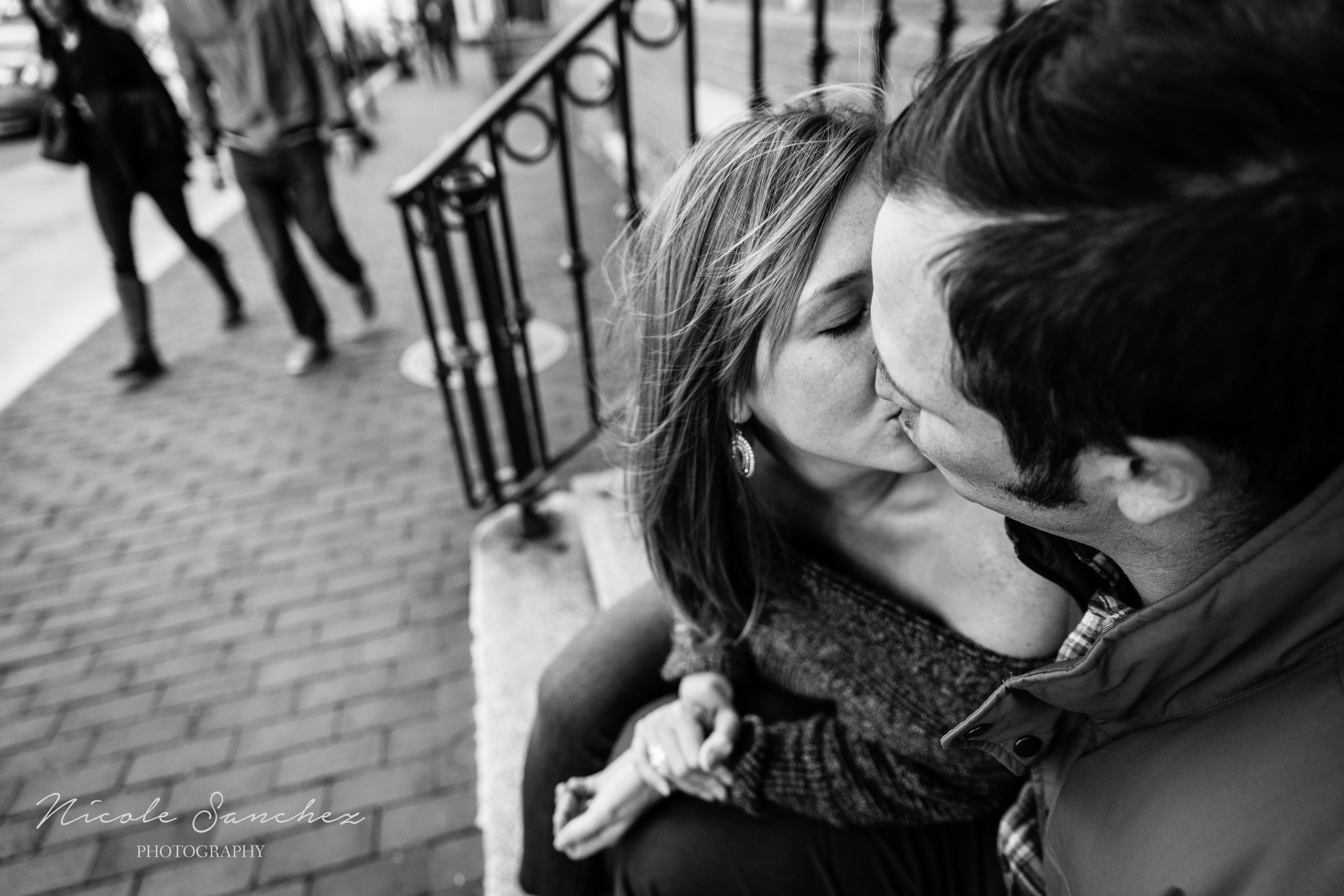 Couple kissing | Georgetown, D.C. Family Photographer