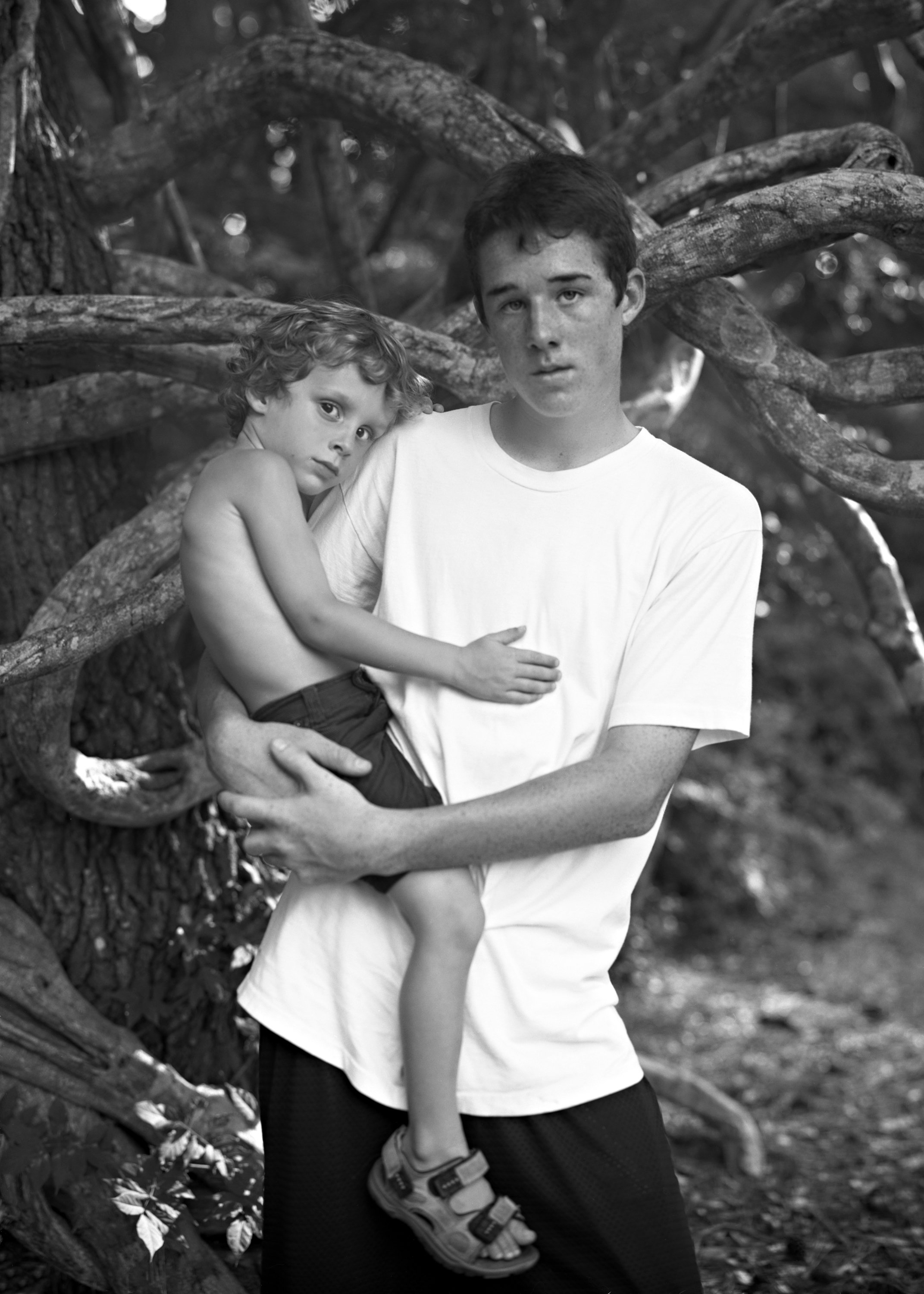  LOGAN HOLDING GEORGE, 2004  GELATIN SILVER PHOTOGRAPH 