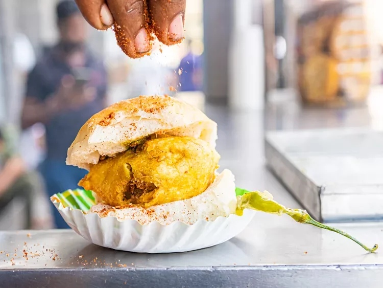 SEA-Global-Eats-Landing-Mumbai-ST-4x3-JatinSharma-vadapav-cff54034e28a452583d629980fce944b.webp