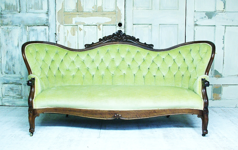 Victorian Tufted  Sofa (rental) $95
