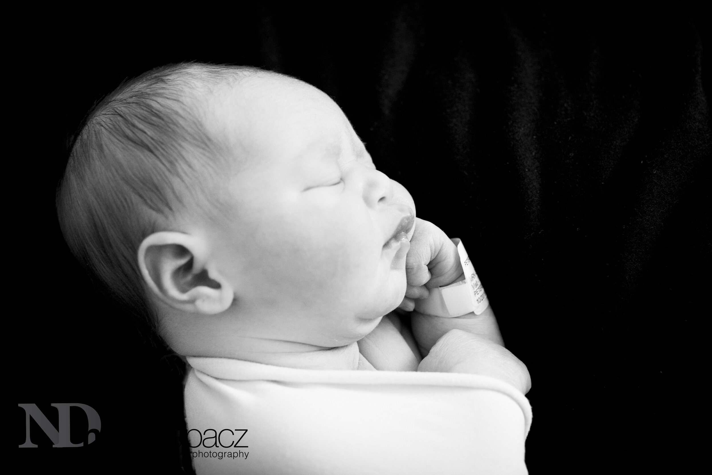 newborngirl5.jpg