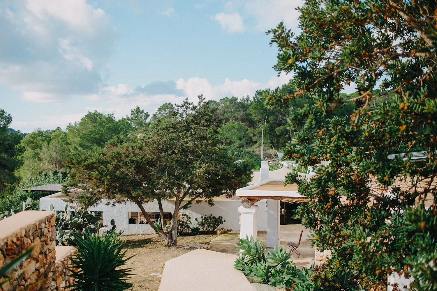 paulagfurio_ibiza_black_weding_destination04.jpg