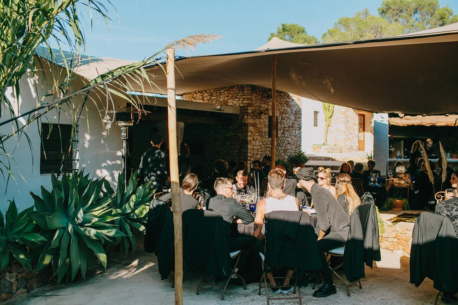 paulagfurio_ibiza_black_weding_destination64.jpg
