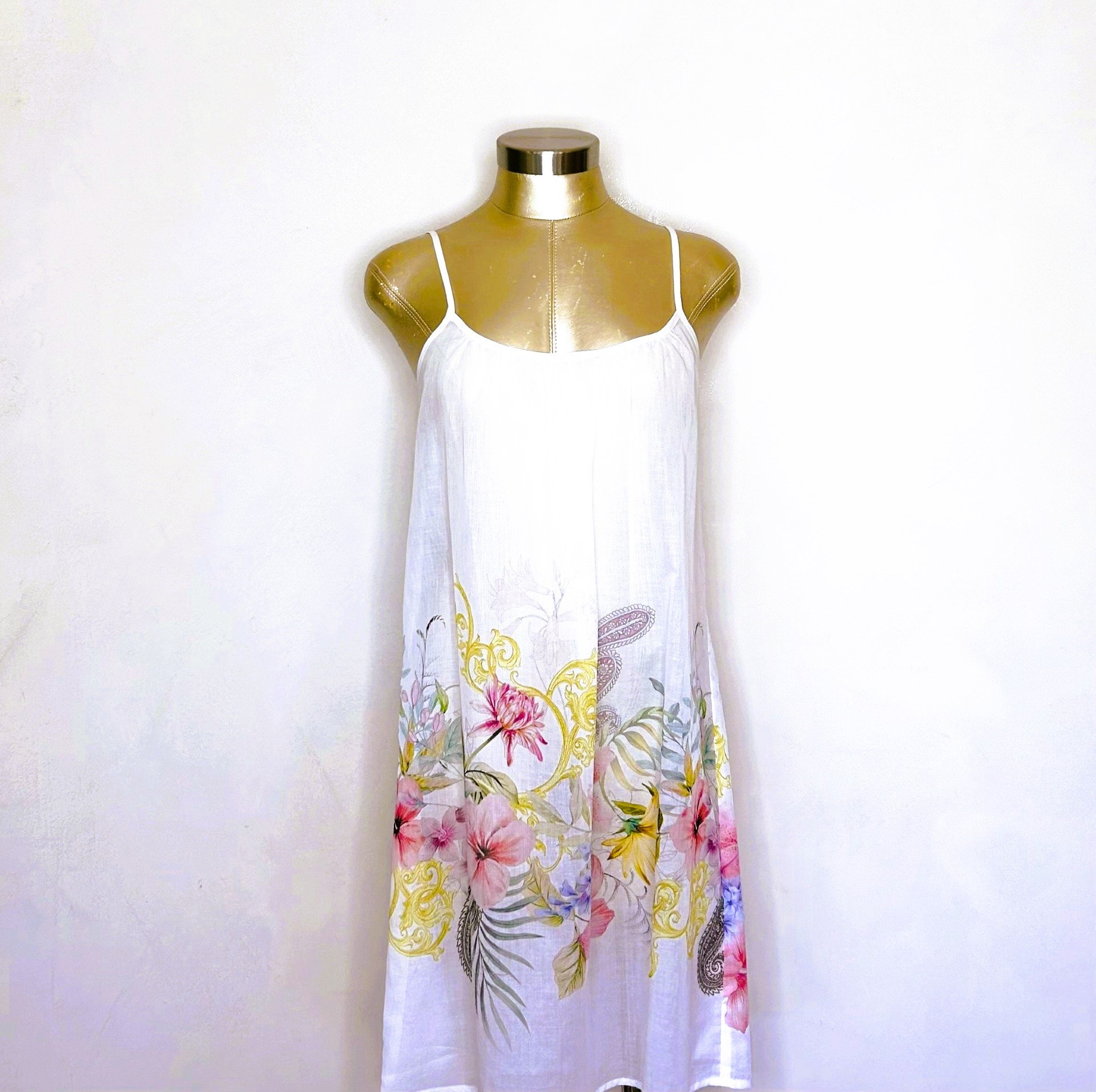 Eva Bitzer short nightgown
