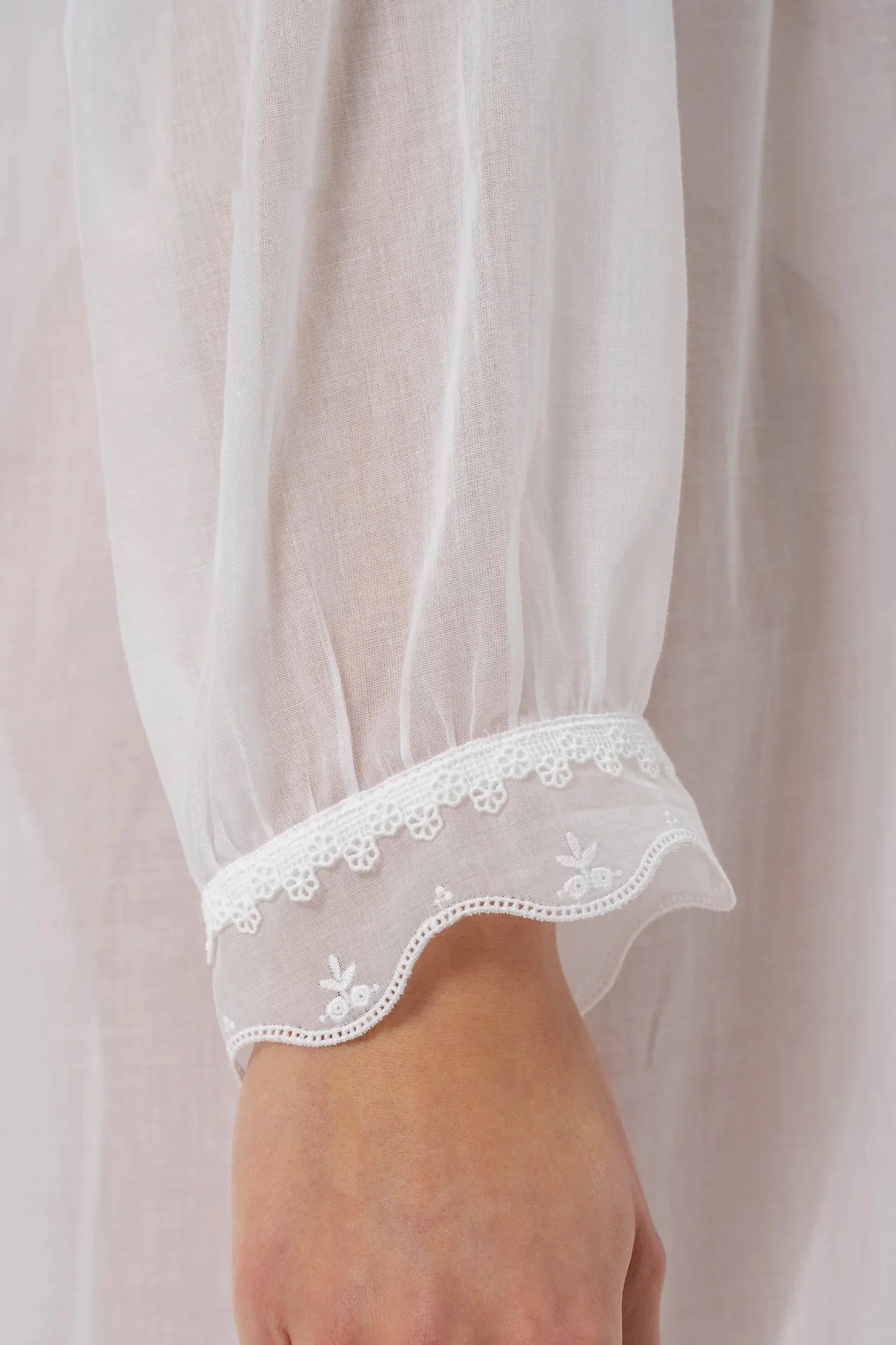 36_Giselle-3-Nachthemd_4 copy.jpg