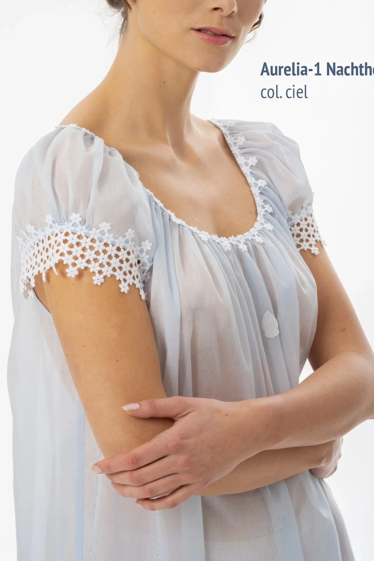 10_Aurelia-1-Nachthemd-ciel_3.jpg
