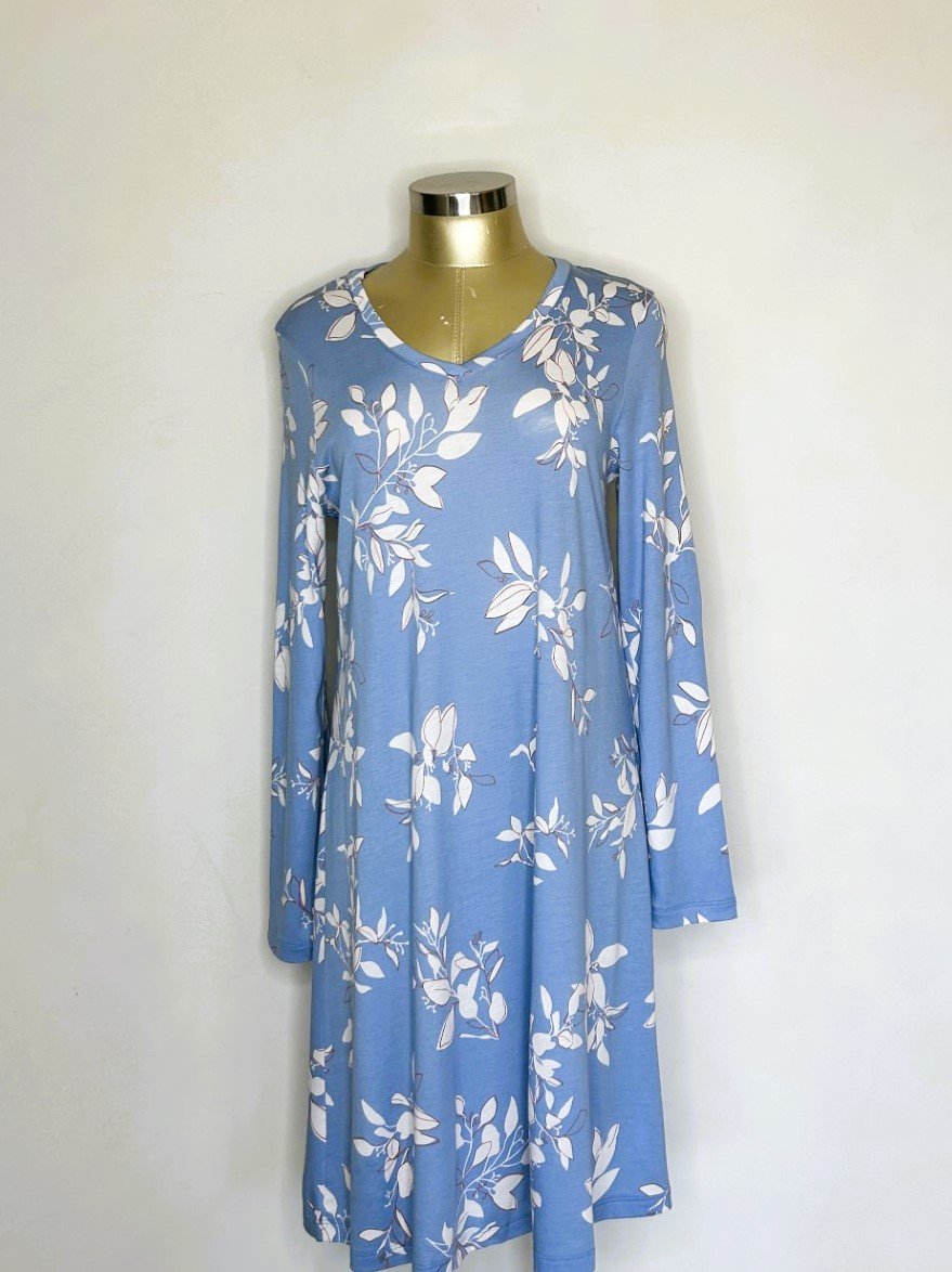 Hanro mid length nightgown