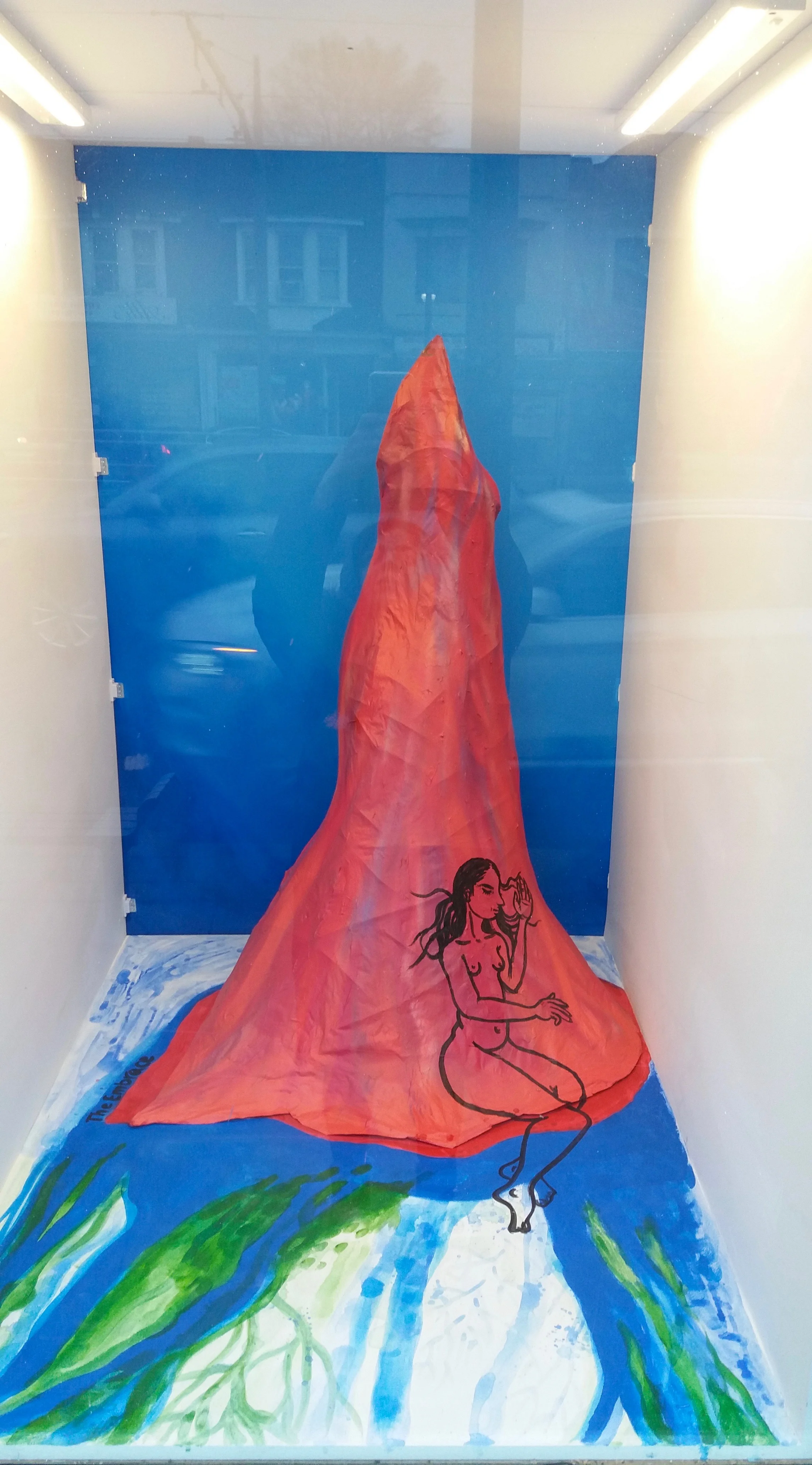 'The Embrace' by Sarvenaz Rayati - Akin Vitrine Gallery April 2018 Installation