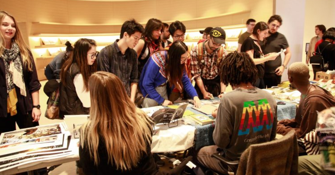 Photo via Canzine.