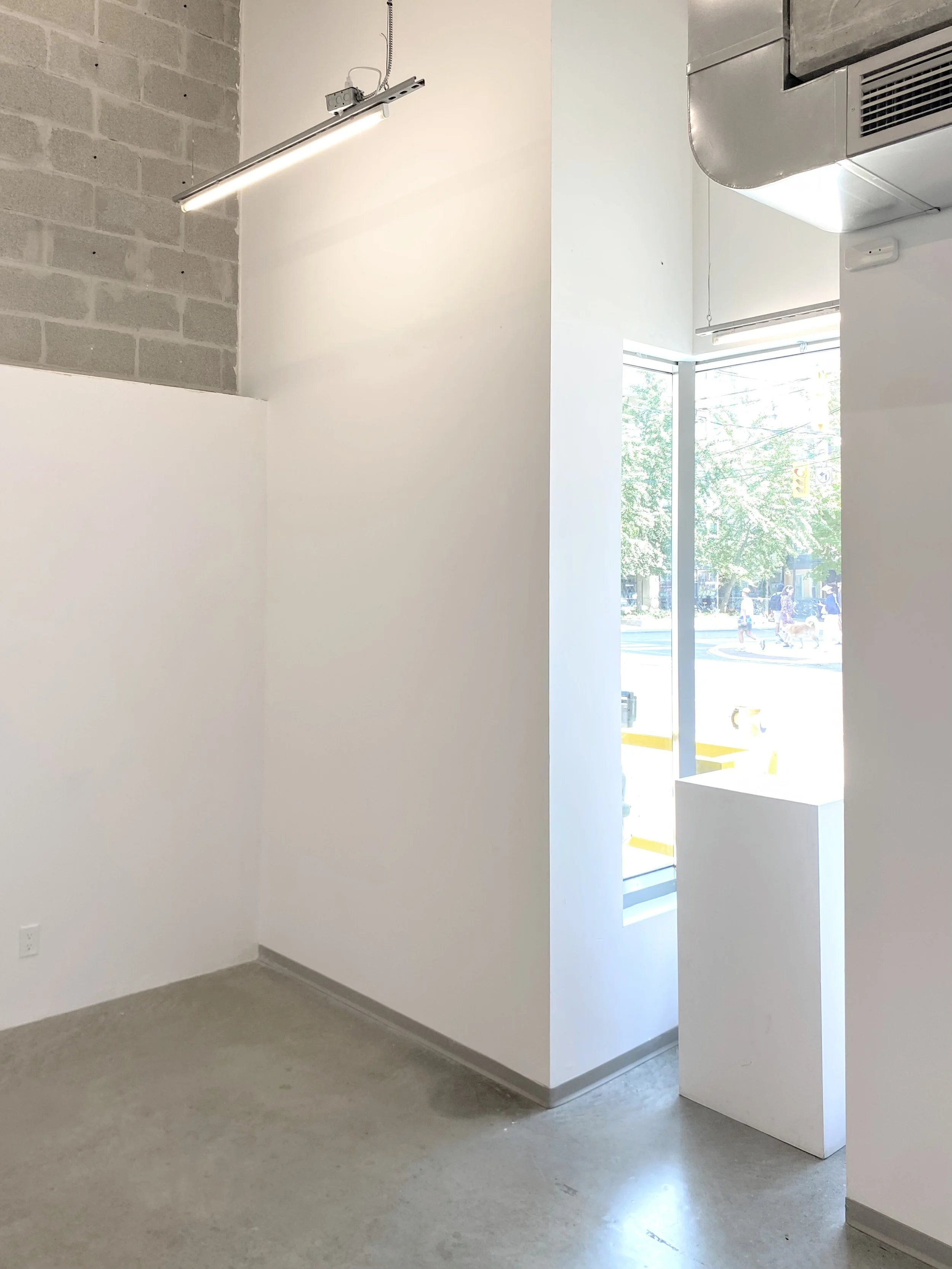 RG_GalleryA_viewtoCornerAndWindow.jpg